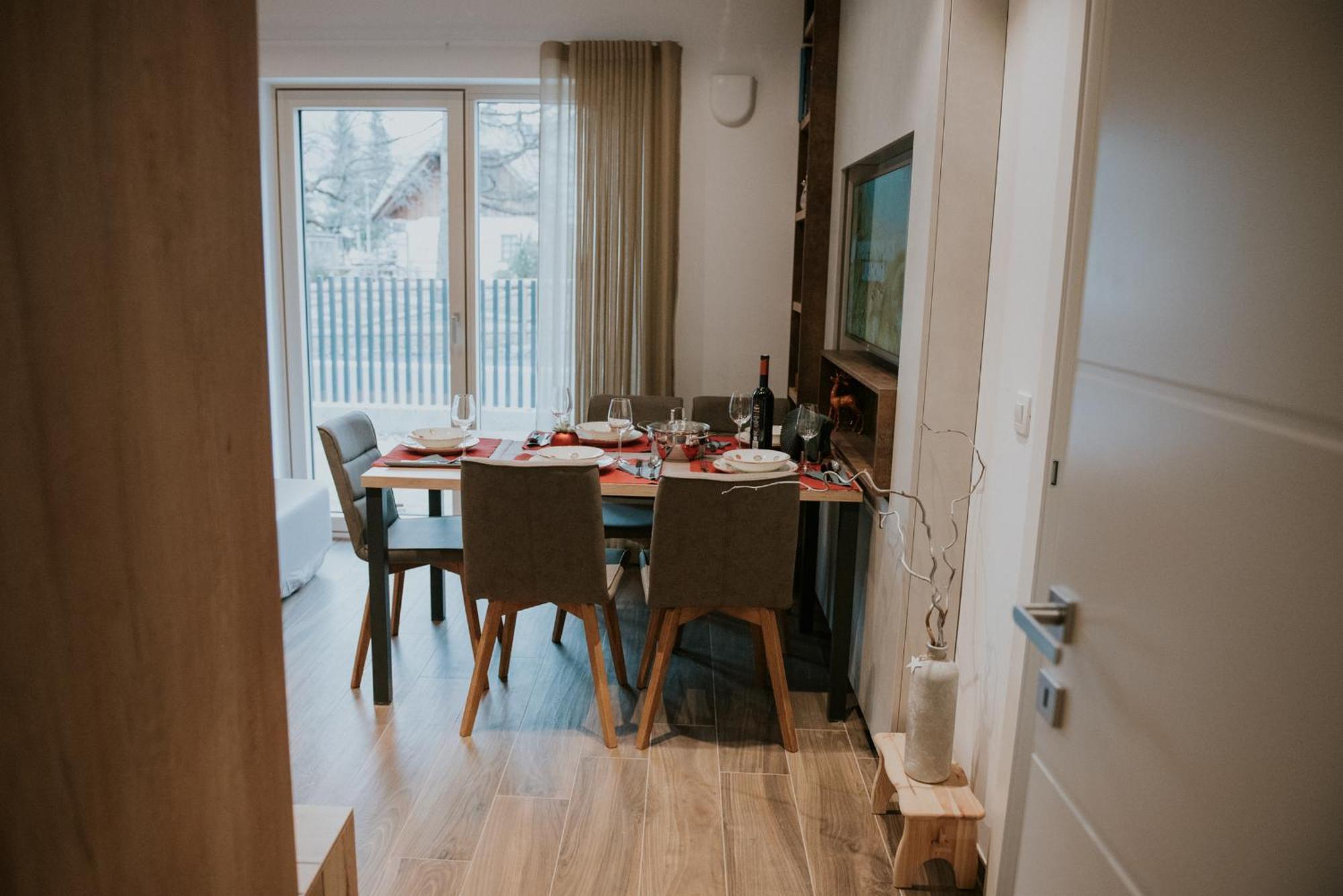 Vila Mojca Apartments Jasna & Jelka Кранска гора Стая снимка