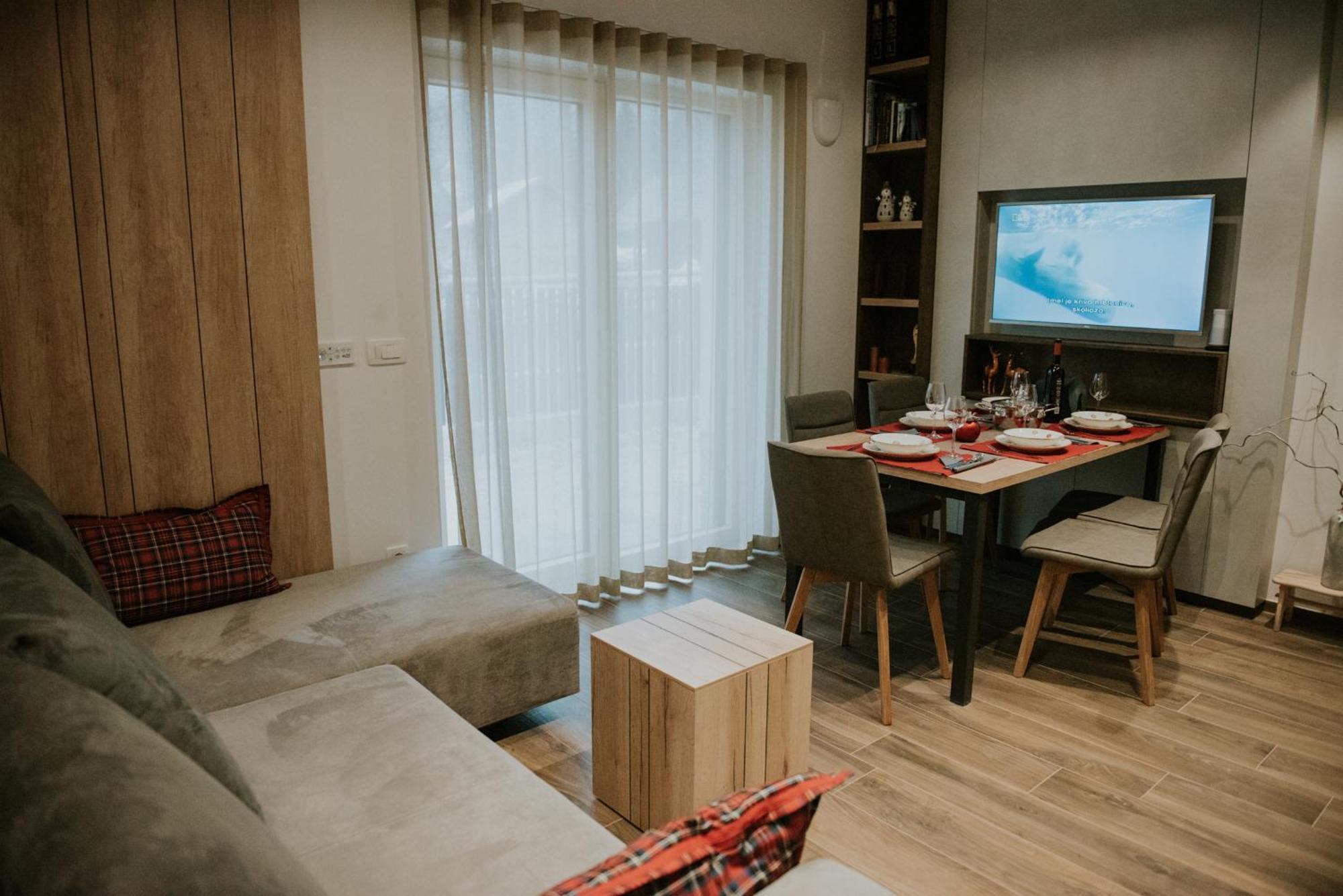 Vila Mojca Apartments Jasna & Jelka Кранска гора Стая снимка