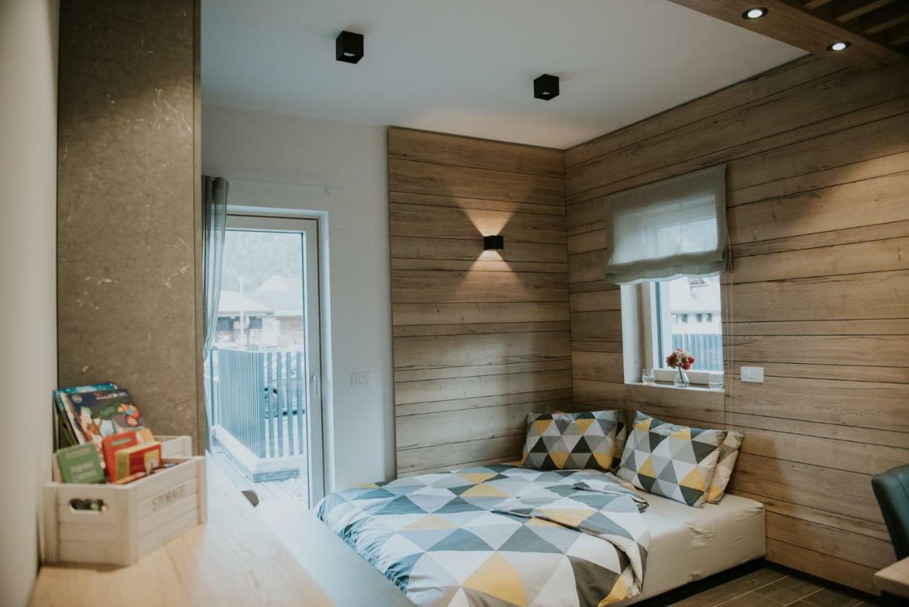 Vila Mojca Apartments Jasna & Jelka Кранска гора Екстериор снимка