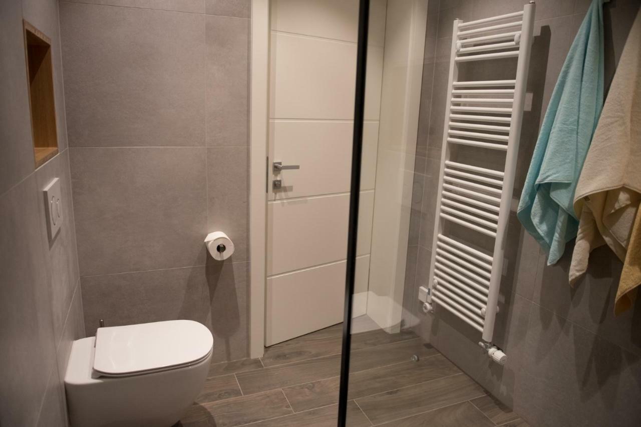 Vila Mojca Apartments Jasna & Jelka Кранска гора Екстериор снимка