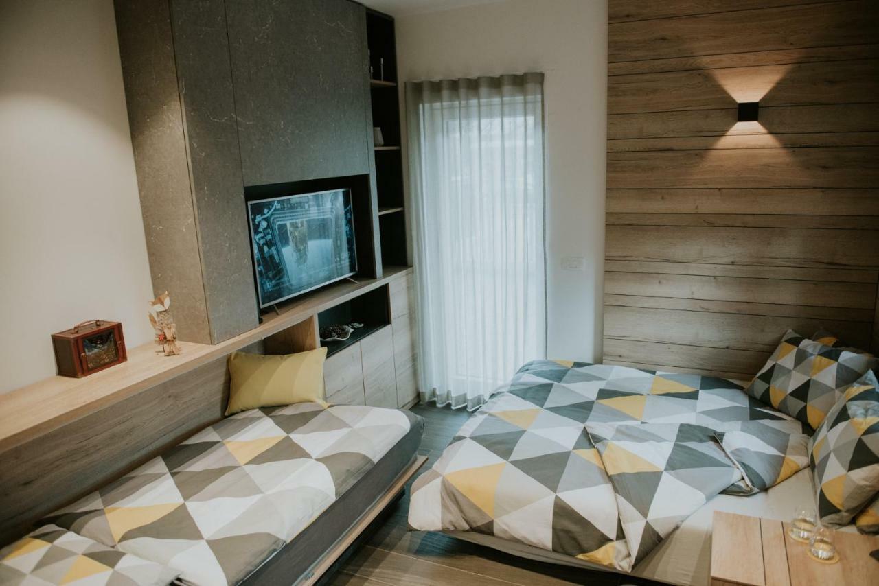 Vila Mojca Apartments Jasna & Jelka Кранска гора Екстериор снимка