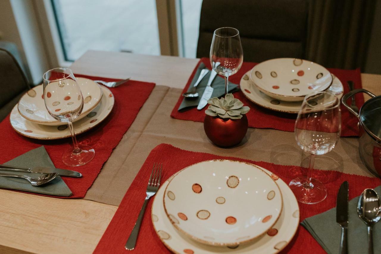 Vila Mojca Apartments Jasna & Jelka Кранска гора Екстериор снимка