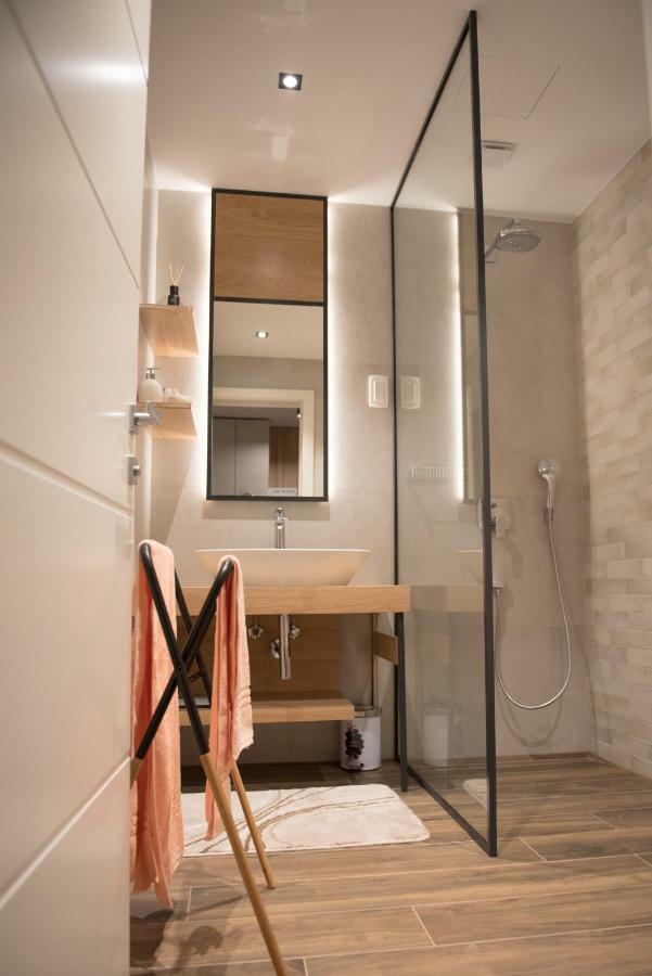 Vila Mojca Apartments Jasna & Jelka Кранска гора Екстериор снимка